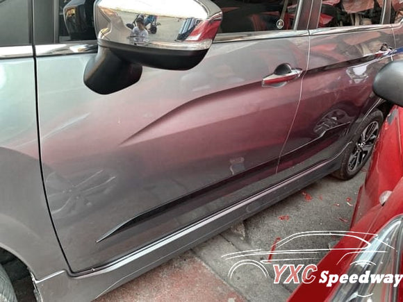 Mitsubishi Xpander side moulding black